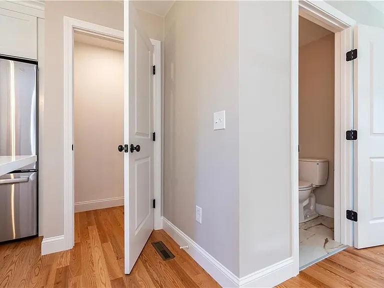 83 Cadora Ave — Photo 27