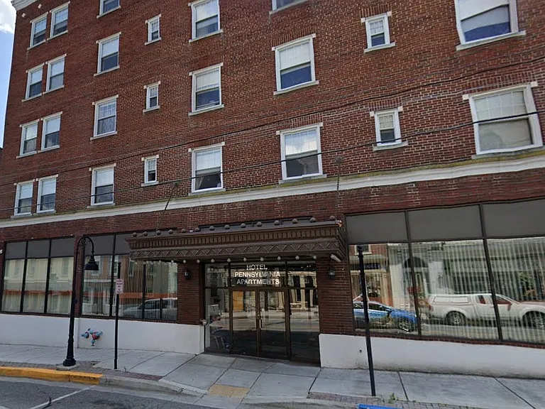 116 E Pitt St #116 — Photo 1