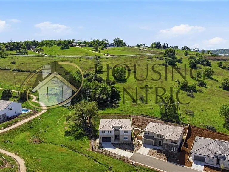 Backs to a Greenbelt, No Left Neighbors