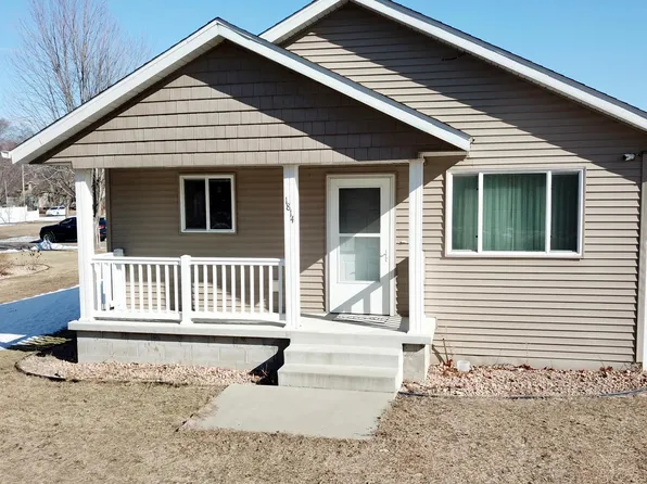 1814 Clearwater Rd, Saint Cloud, MN 56301