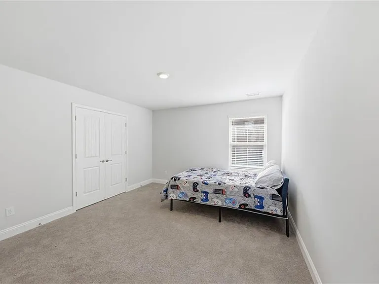 1861 Abbey Rd — Photo 18