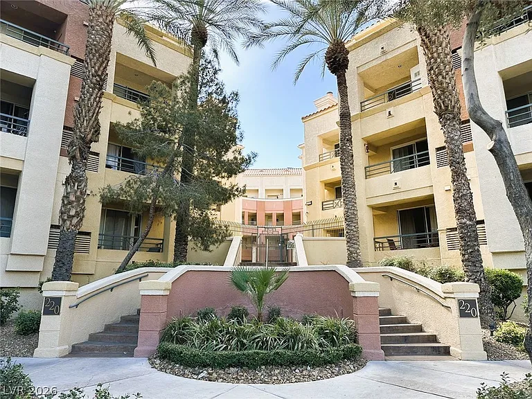 220 E Flamingo Rd #124 — Photo 2
