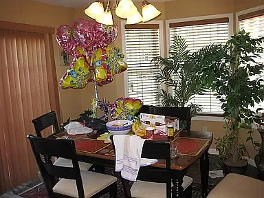 421 Maywood Ct — Photo 6