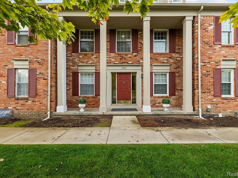 1st image of 1665 Huntington Park