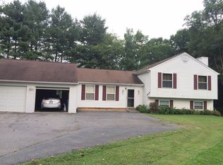 19525 Ridge Heights Dr, Gaithersburg, MD 20879