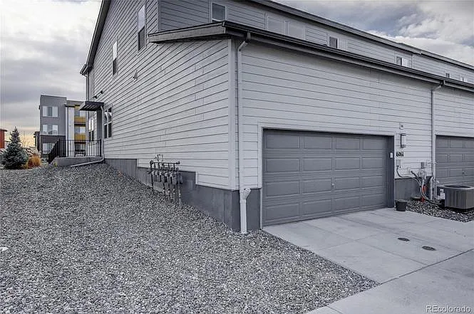 16061 E Bolling Dr — Photo 14