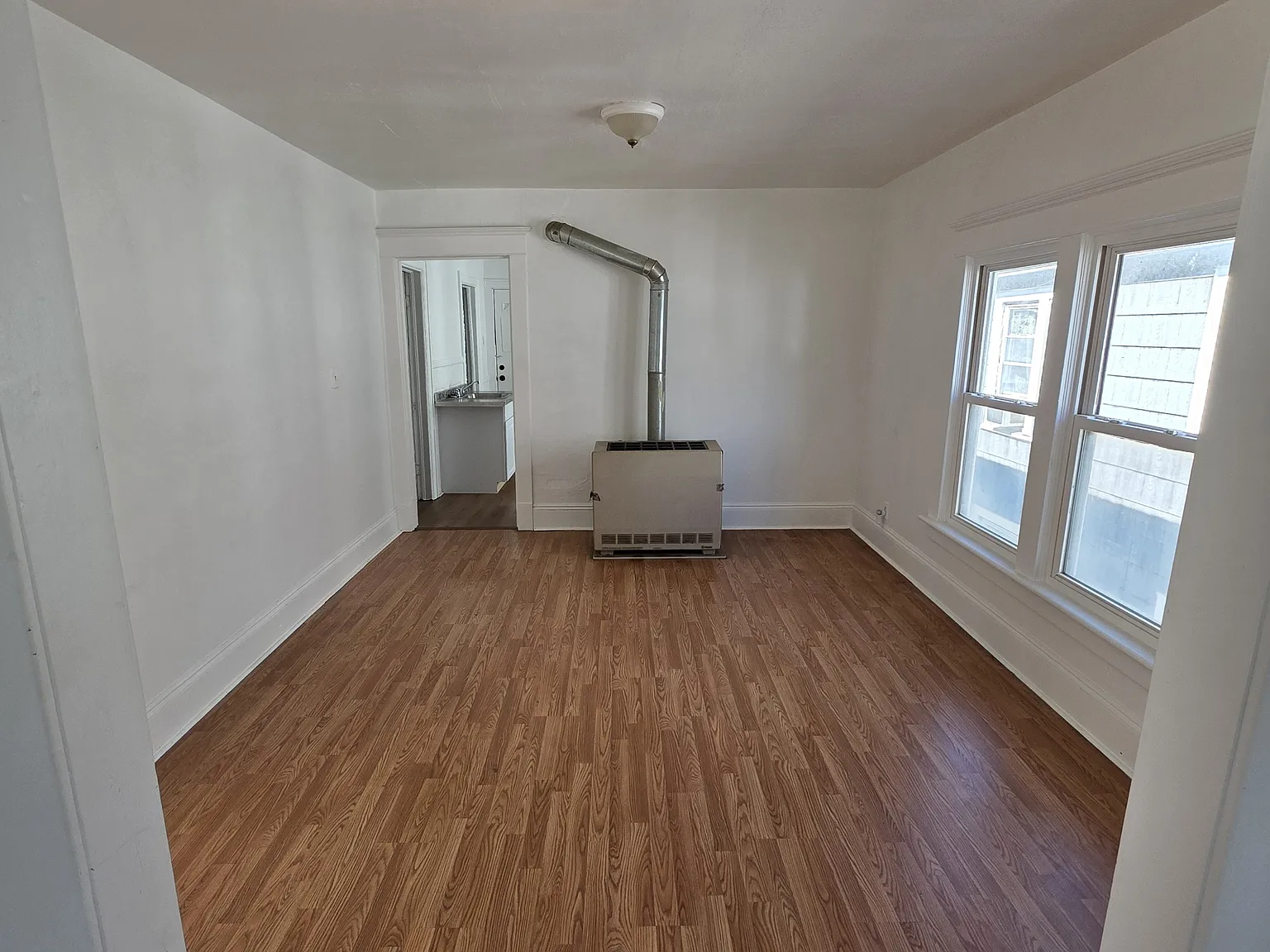 123 Maple Avenue - 2 — Photo 4