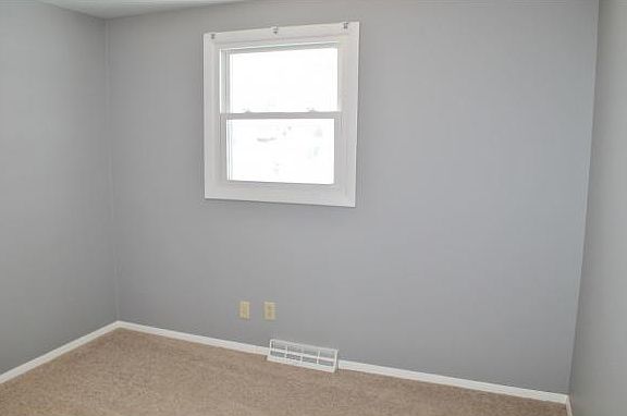 4th image of 186 20th St
