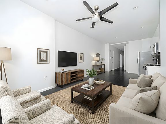 2nd image of 108 Calyer St #1C