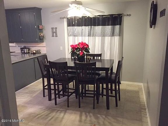 2nd image of 7923 Cottonwood Dr APT C
