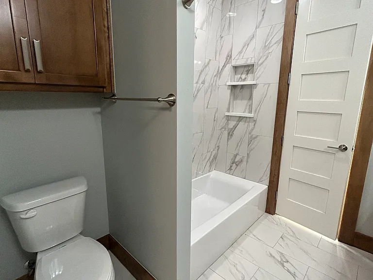 20980 Cortona Dr — Photo 16