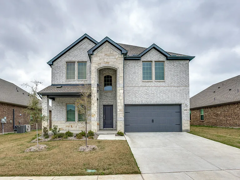 6978 Draper Ln — Photo 1