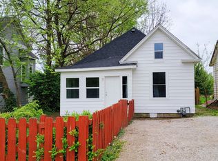 1026 W Chase St, Springfield, MO 65803