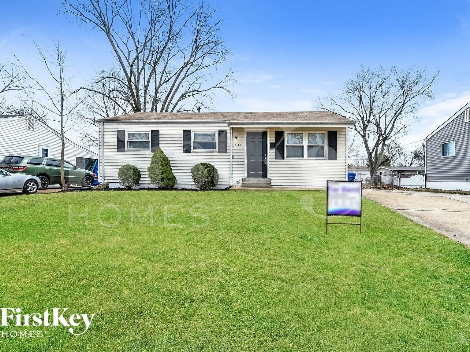 3 bed, 1.0 bath, 900 sqft, $1,155 — Photo 2
