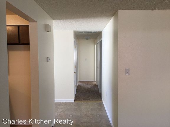 5th image of 3016 Baker Dr