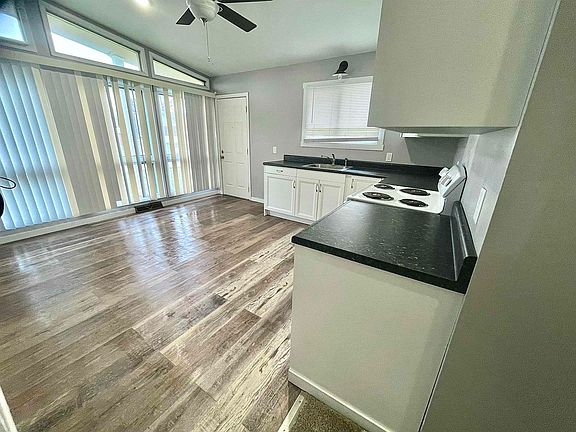 3rd image of 152 Random Rd