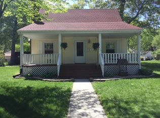 210 N Harvey St, Griffith, IN 46319