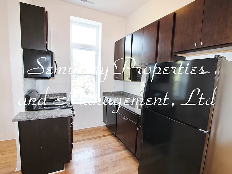 4502 N Paulina St #2E — Photo 5