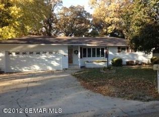 1912 Riviera Dr, Albert Lea, MN 56007