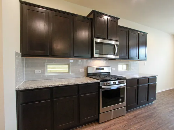 3651 Sandy Brook Dr, Round Rock, TX