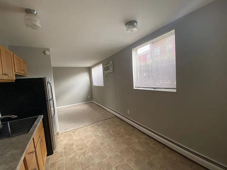 3006 Montana Ave — Photo 8