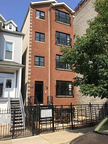 3244 N Sheffield Ave #1 Photo 1 3244 N Sheffield Ave #1 Photo 1