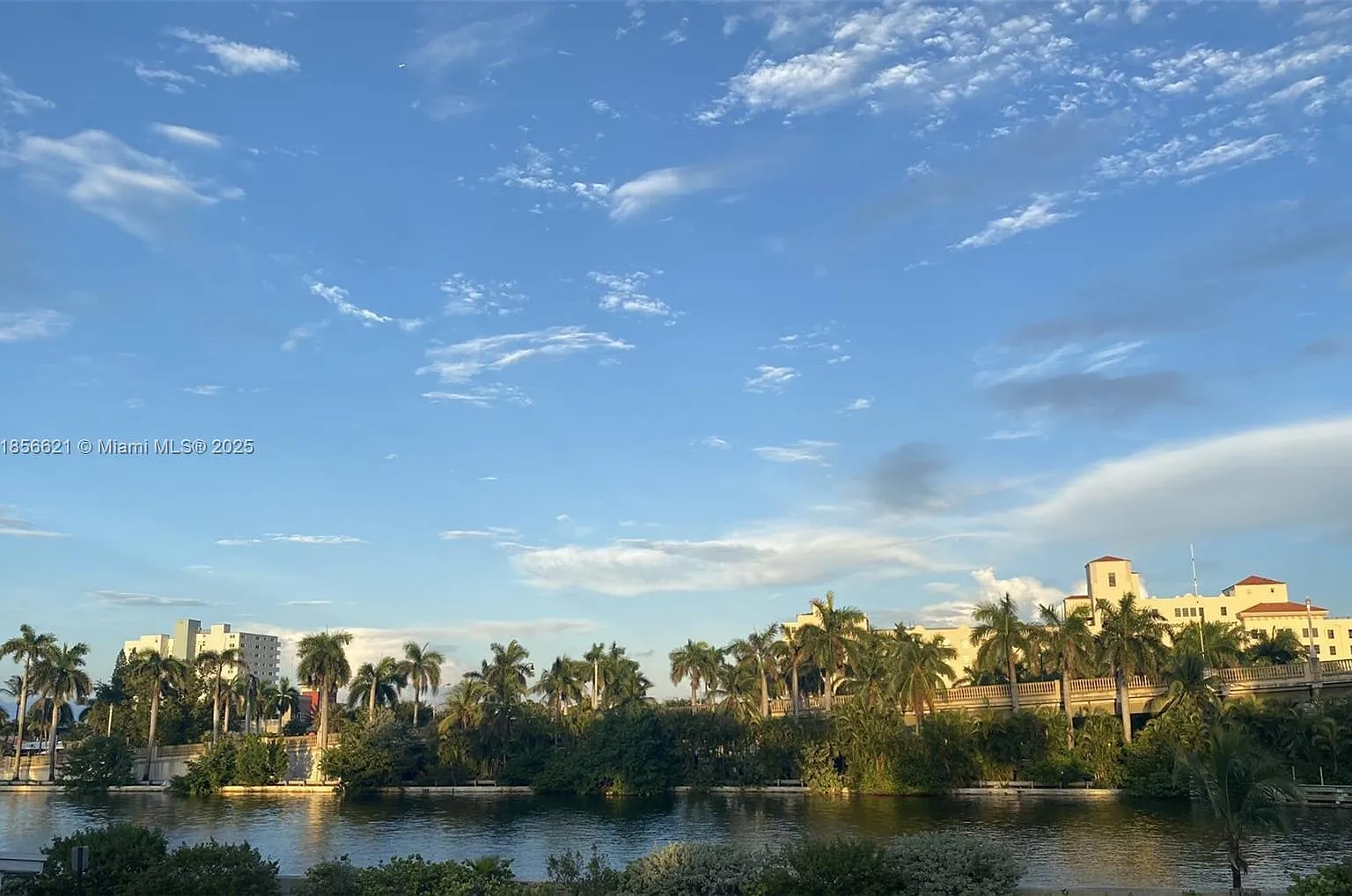 Hollywood Lakes Section — Photo 3