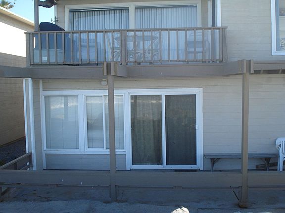back patio facing onto beach