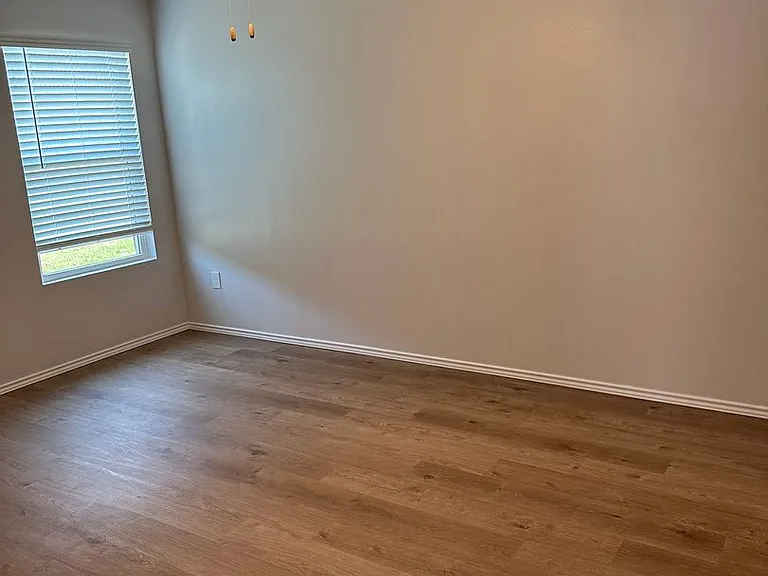 9624 Gray Wolf Ln — Photo 10