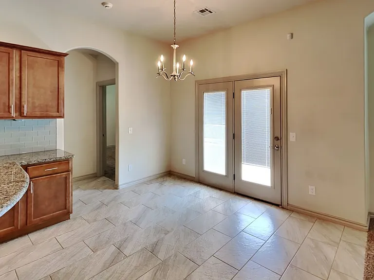 9416 NW 91st Cir — Photo 7