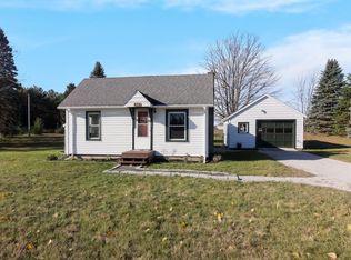 476 Four Mile Rd S, Traverse City, MI 49696