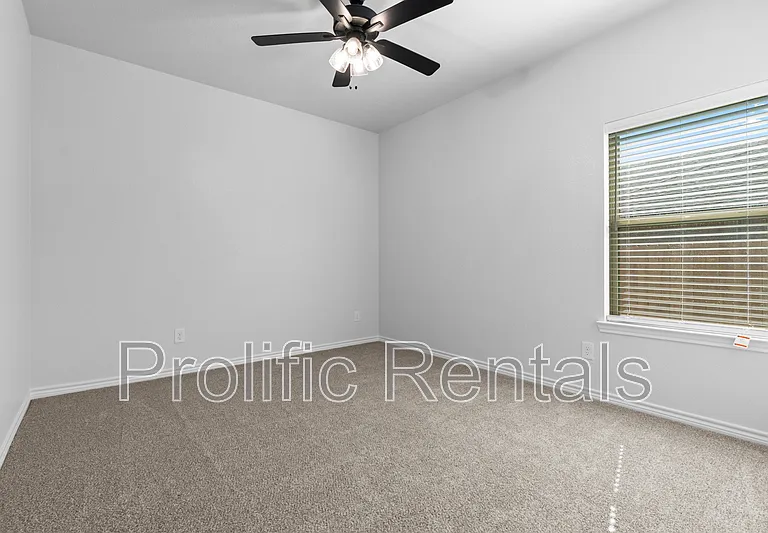 507 Tooter St — Photo 19