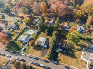 620 Meadow Rd, Huntingdon Valley, PA 19006