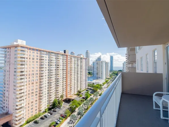 250 174th St APT 1816, Sunny Isles Beach, FL 33160