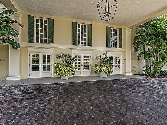 2nd image of 400 Beach Rd APT 117