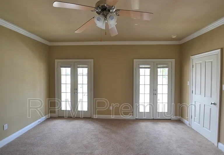 2117 Cypress Hall Aly — Photo 25