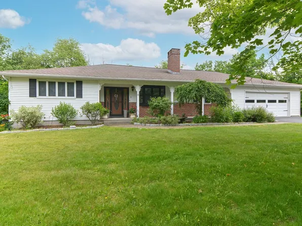 6 Lancaster Mdws, West Boylston, MA 01583