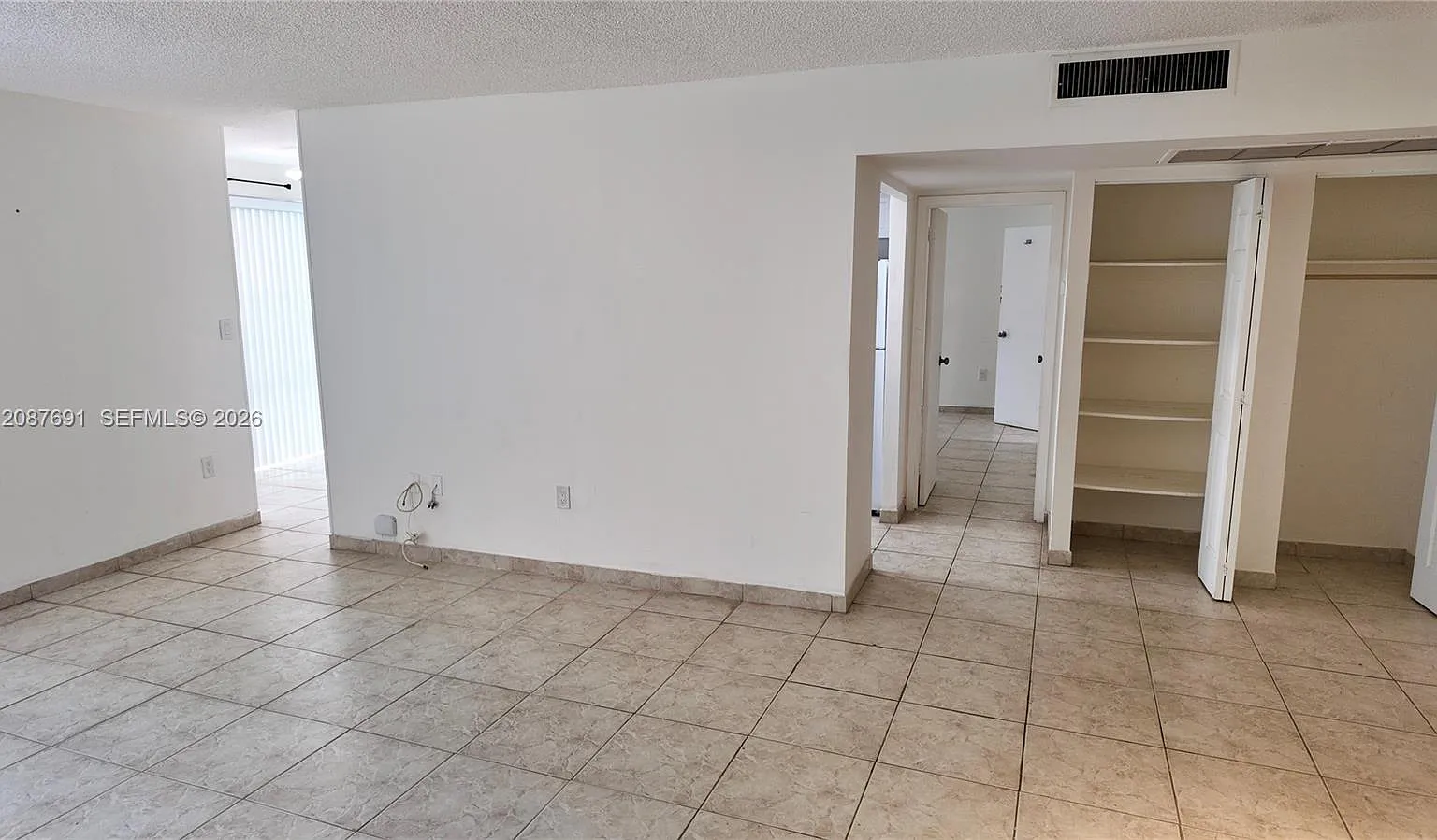 Avila Condo — Photo 3