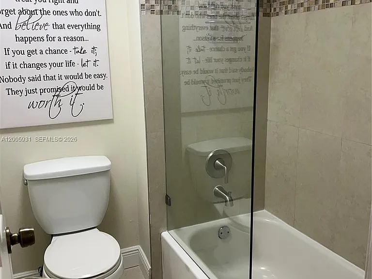 201 Lakeview Dr #204 — Photo 11