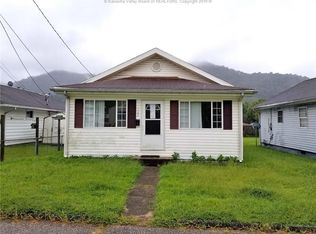 147 W Reynolds Ave, Belle, WV