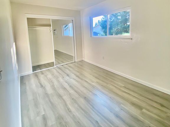 3rd image of 91 El Toro Court