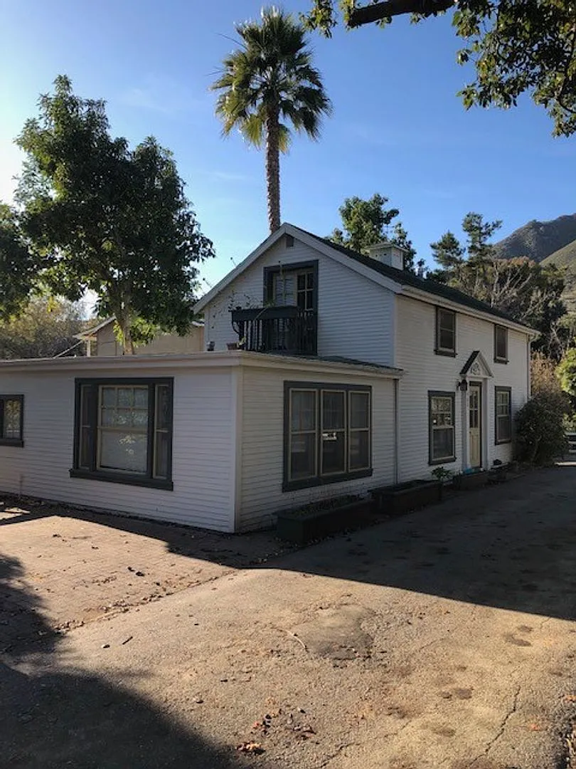 Charming Historic 3bd/2ba Two Story House, Walking Distance to Downtown SLO — Photo 1