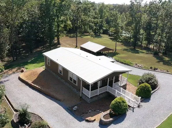 490 Riverdale Dr, Buchanan, TN 38222