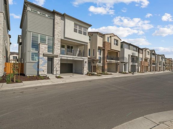 2nd image of 169 Splittail Way