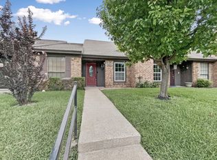 5019 Buttonwood Ln #B, Garland, TX 75043