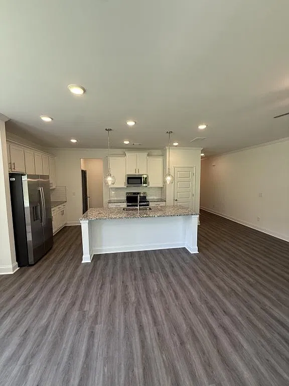 5669 Overview Dr — Photo 3