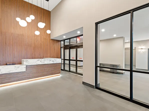 625 Main Street image 6 of 13