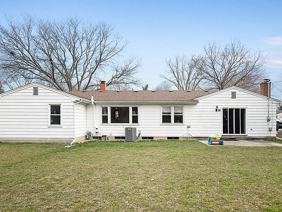 5th image of 1051 Ramblewood Dr