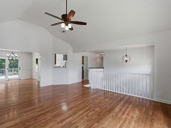 4th image of 8060 Settlers Way