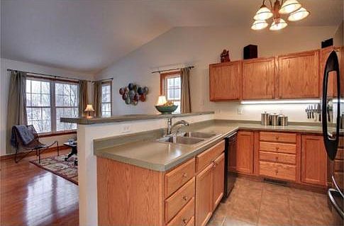 5th image of 1027 Gorman Ave